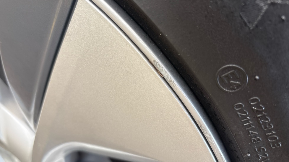 TESLA MODEL Y HATCHBACK Long Range AWD 5dr Auto