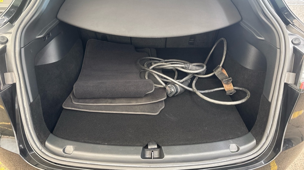 TESLA MODEL Y HATCHBACK Long Range AWD 5dr Auto
