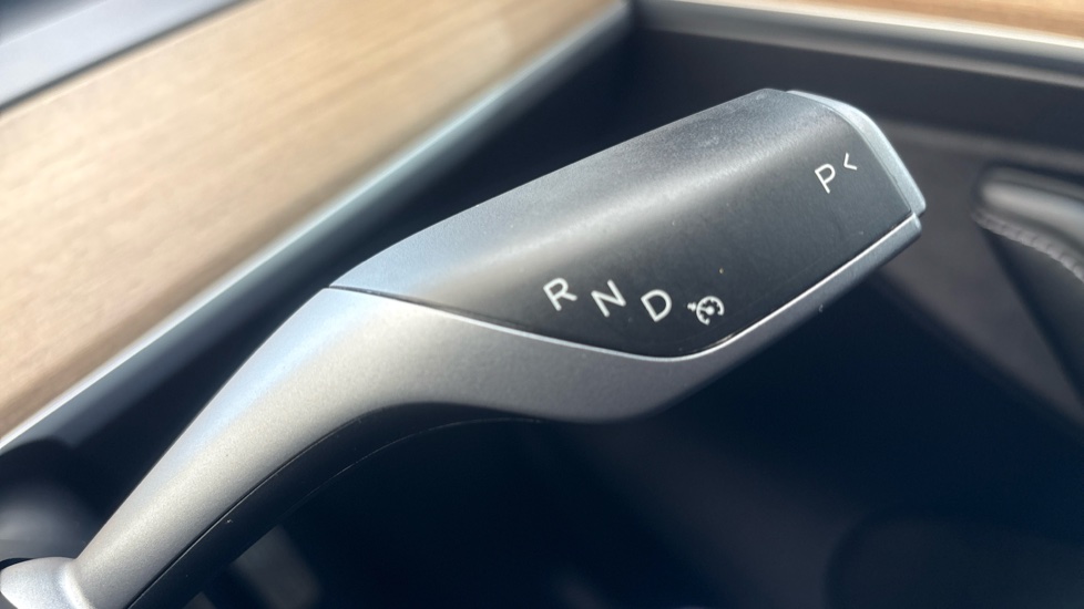 TESLA MODEL Y HATCHBACK Long Range AWD 5dr Auto