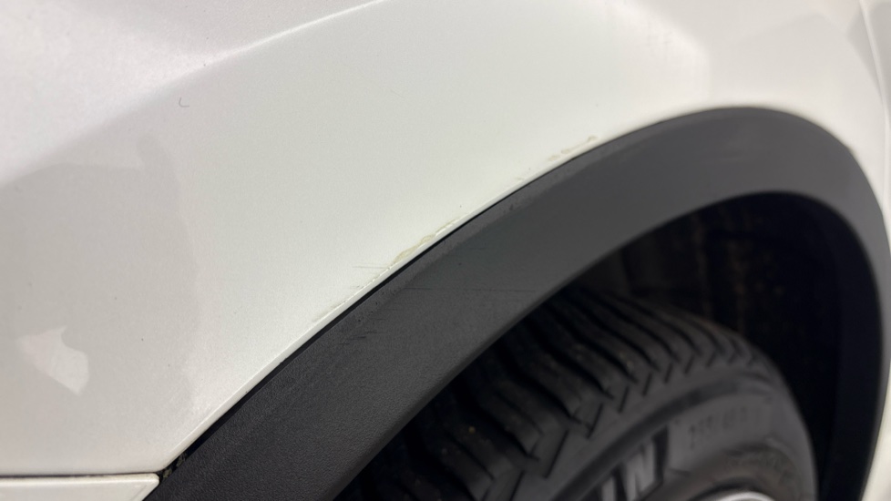 TESLA MODEL Y HATCHBACK Long Range AWD 5dr Auto