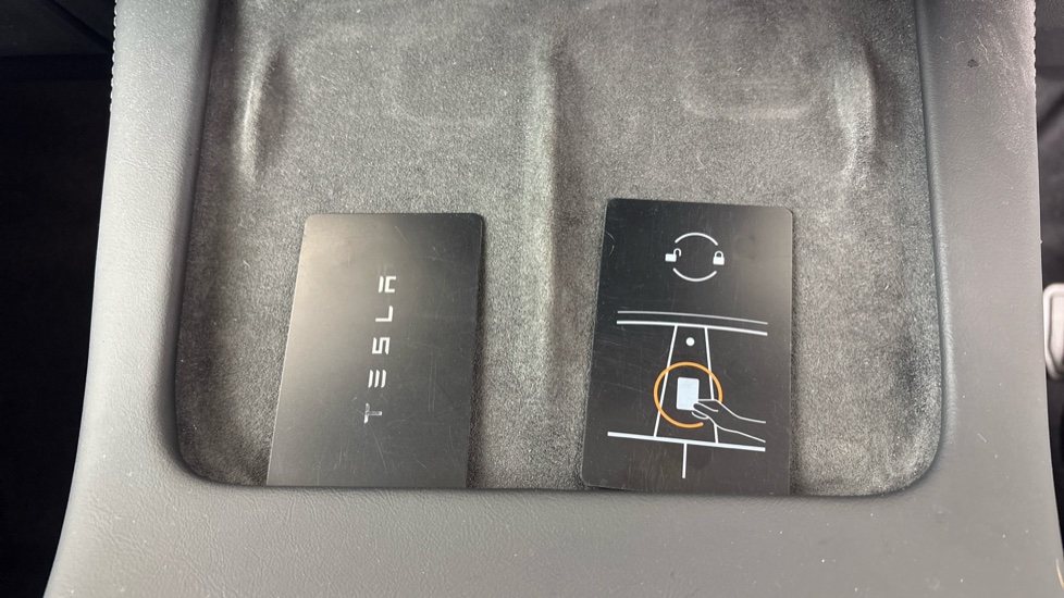 TESLA MODEL Y HATCHBACK Long Range AWD 5dr Auto