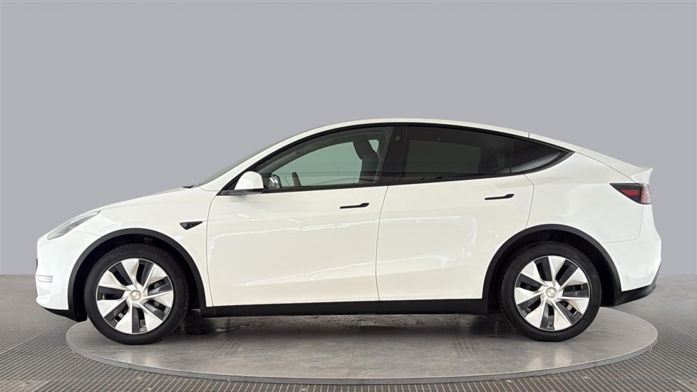 TESLA MODEL Y Image 2