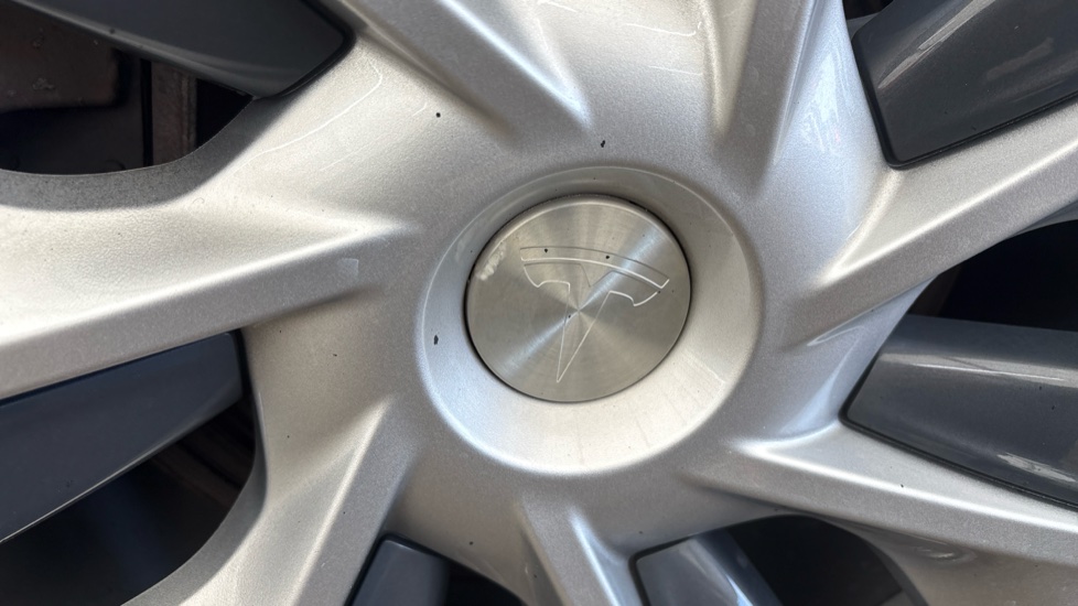 TESLA MODEL Y corrosion