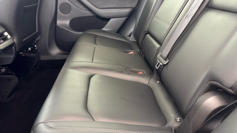 TESLA MODEL Y Image 14