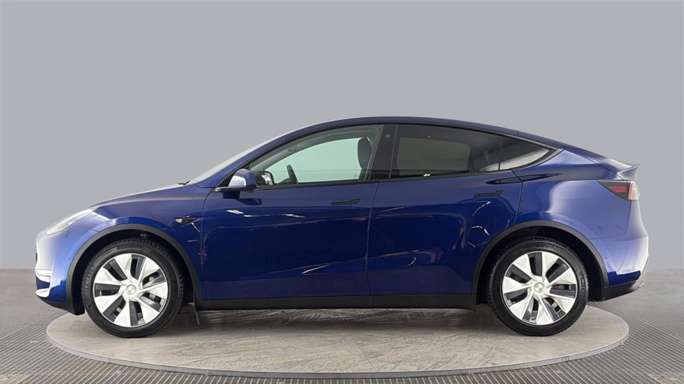 TESLA MODEL Y Image 2