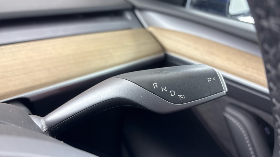 TESLA MODEL Y HATCHBACK Long Range AWD 5dr Auto