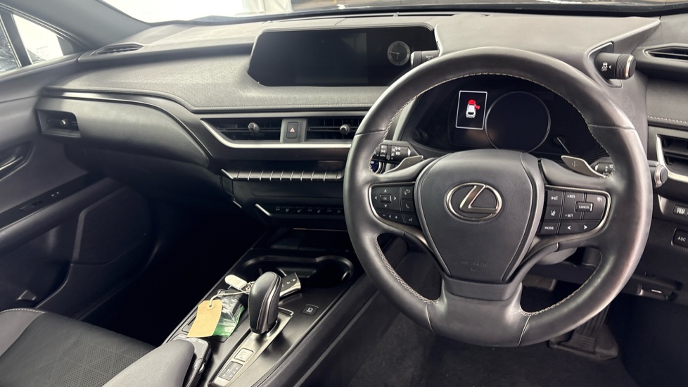 LEXUS UX Image 9