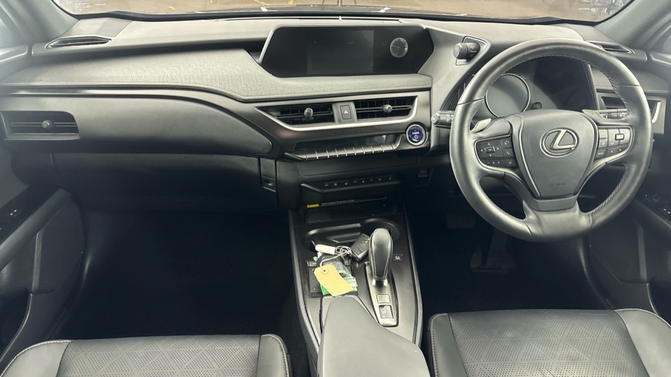 LEXUS UX Image 11