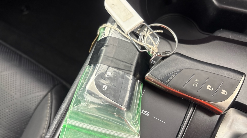 LEXUS UX two keys