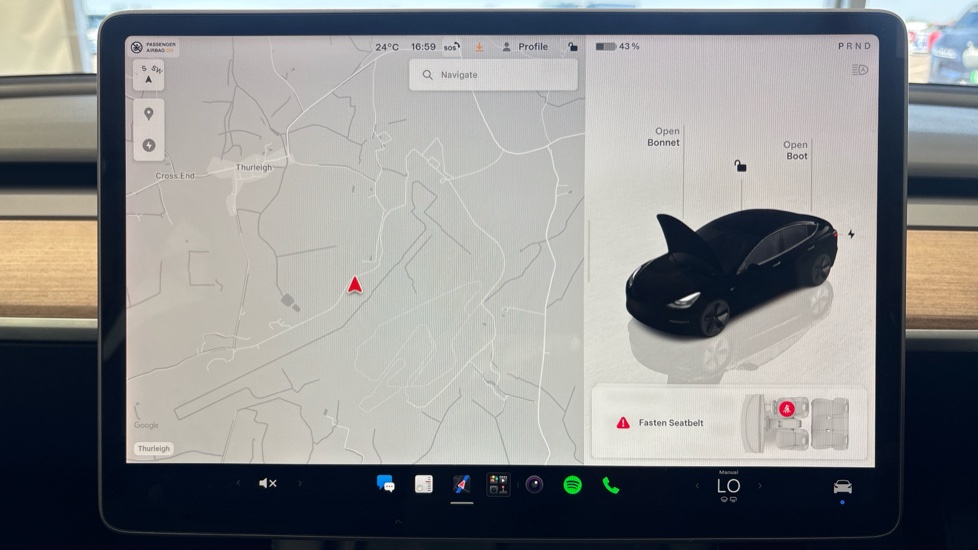 TESLA MODEL 3 Image 12