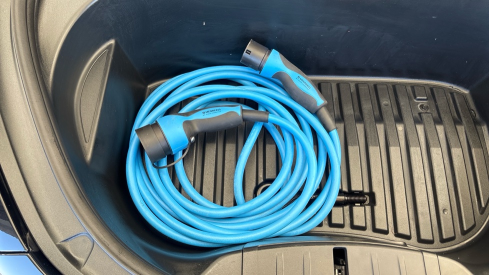 TESLA MODEL 3 Image 22