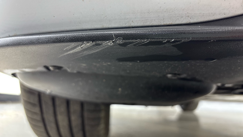 VOLKSWAGEN ID.3 Scuff
