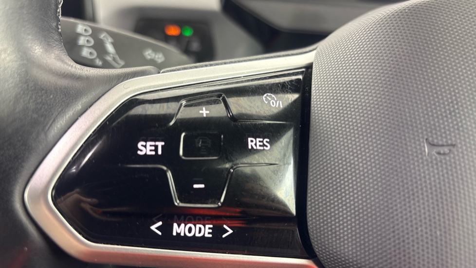 VOLKSWAGEN ID.3 HATCHBACK 150kW Life Pro Performance 58kWh 5dr Auto