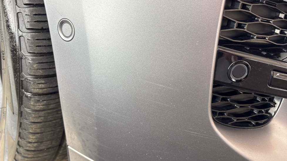 LAND ROVER RANGE ROVER SPORT Scratches
