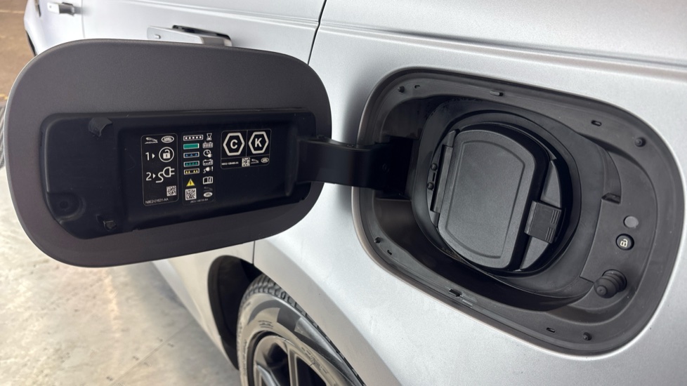 LAND ROVER RANGE ROVER SPORT Image 21