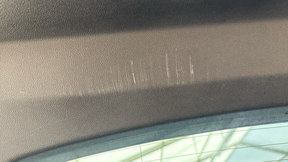 BMW I4 Scuff