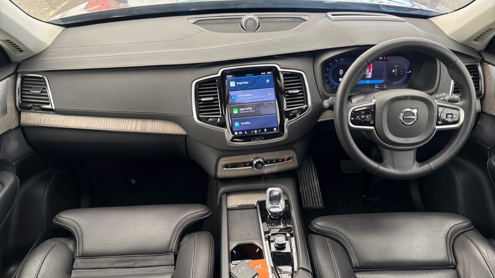 VOLVO XC90 Image 11