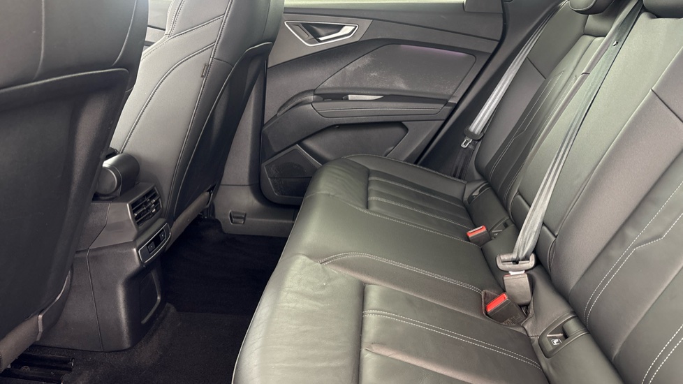 AUDI Q4 E-TRON ESTATE 210kW 45 82kWh S Line 5dr Auto [Leather]