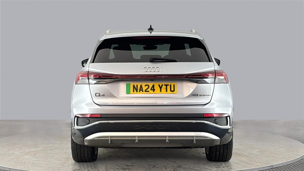 AUDI Q4 Image 4