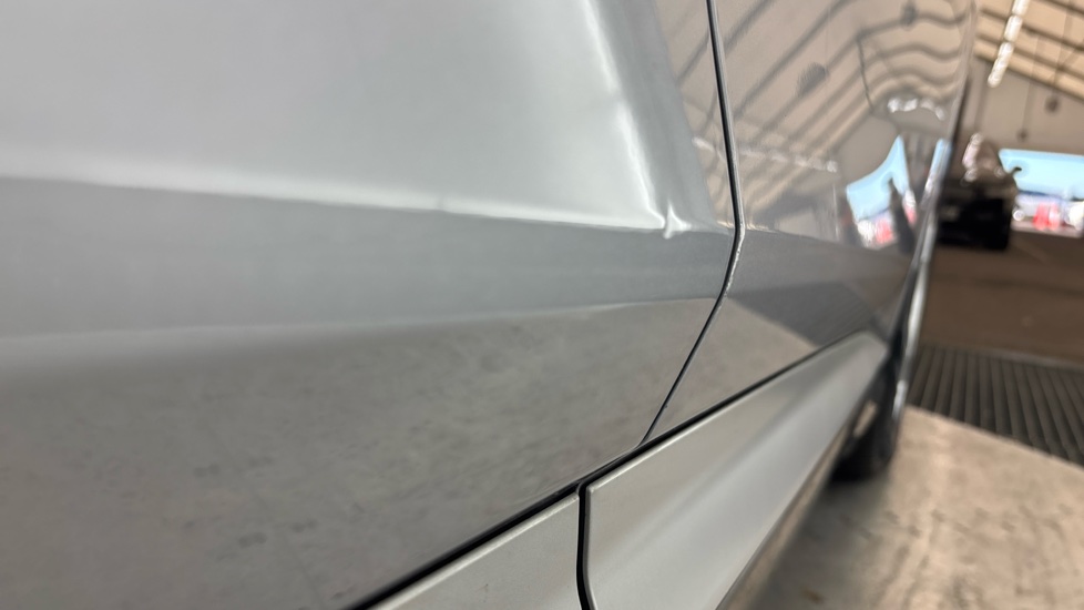 AUDI Q4 E-TRON ESTATE 210kW 45 82kWh S Line 5dr Auto [Leather]