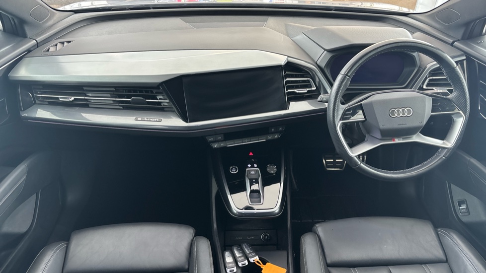 AUDI Q4 Image 11