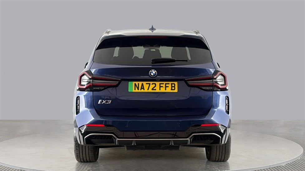 BMW iX3 Image 4
