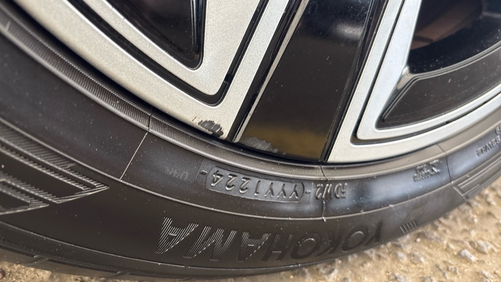 BMW iX3 Scuff
