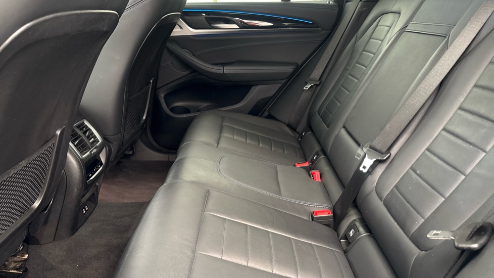 BMW iX3 Image 14