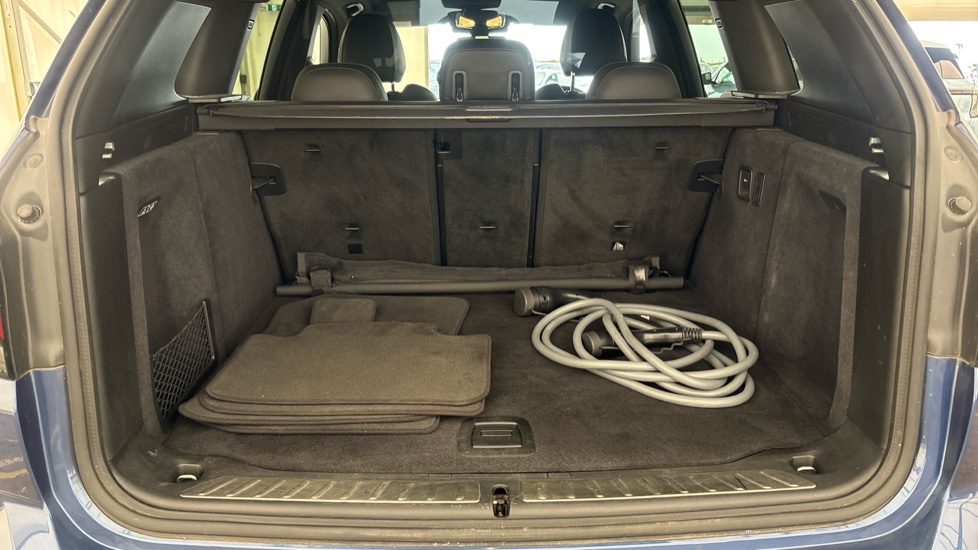 BMW iX3 Image 15
