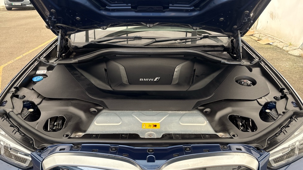 BMW iX3 Image 16