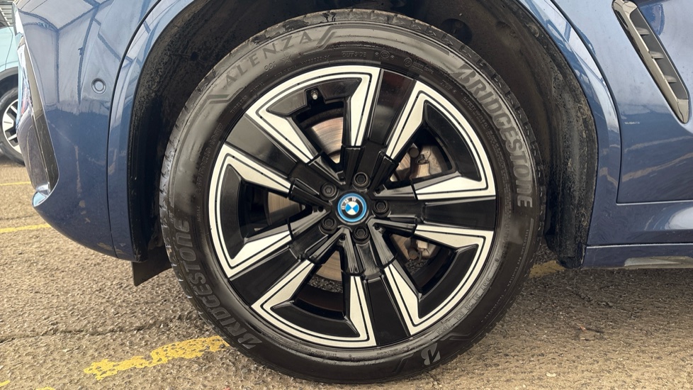 BMW iX3 Image 17