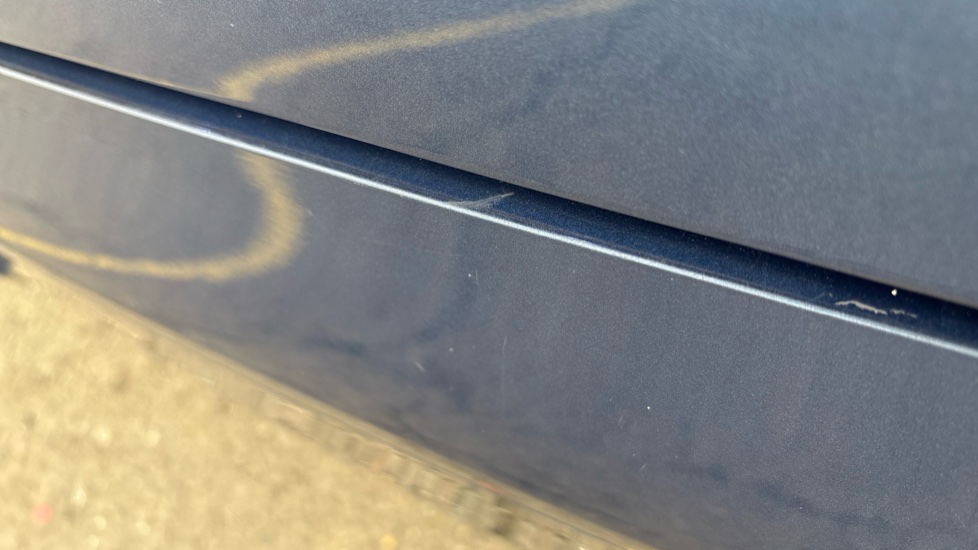 BMW iX Scratches and chips