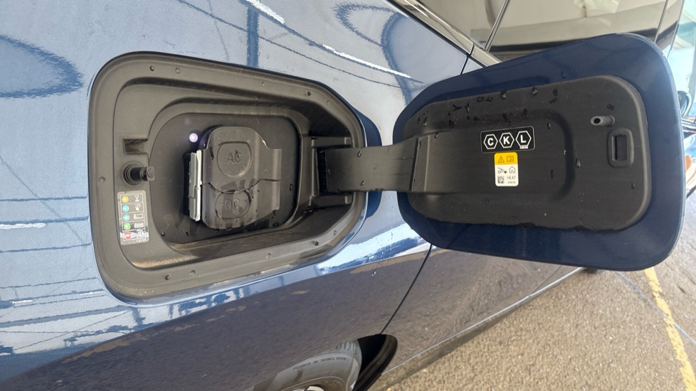 BMW iX Image 21
