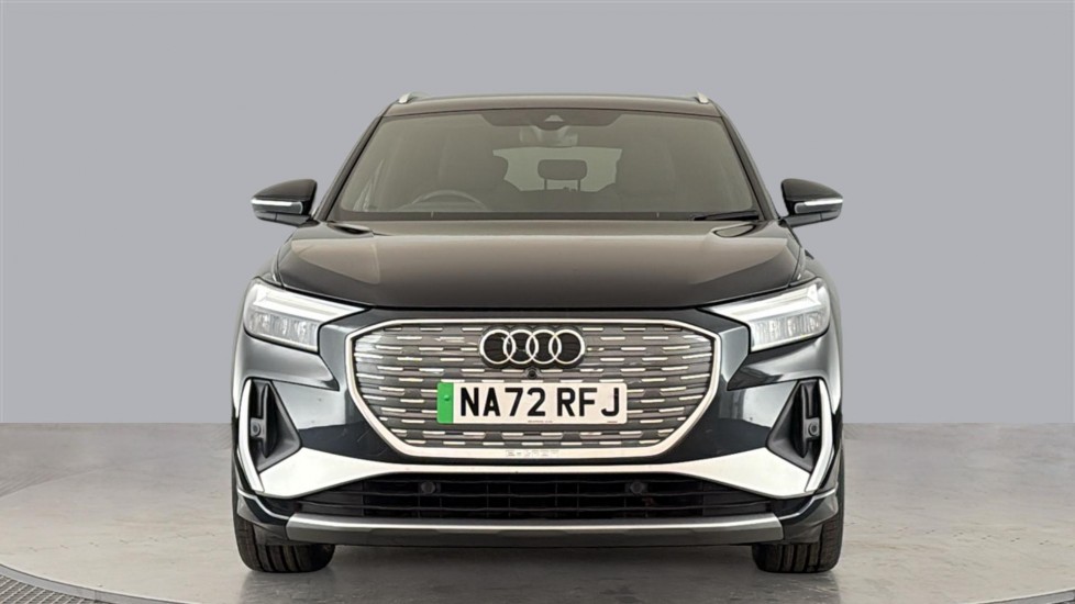 AUDI Q4 Image 8
