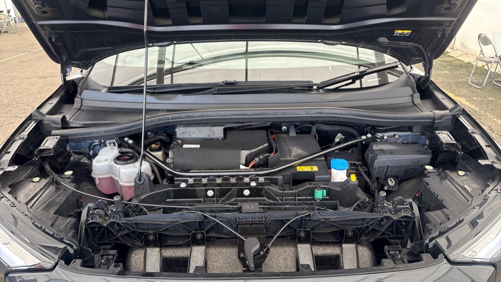 AUDI Q4 Image 16