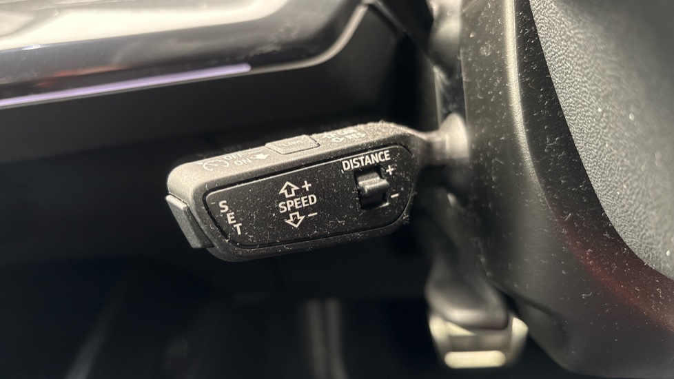 AUDI Q4 cruise control