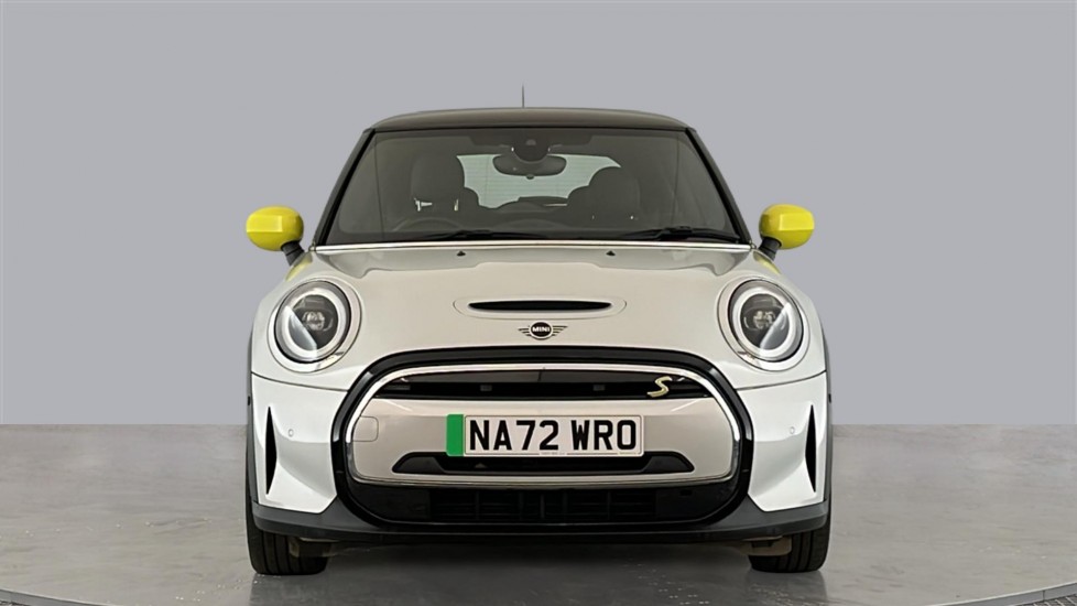 MINI HATCHBACK Image 8