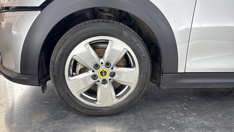 MINI HATCHBACK Image 17