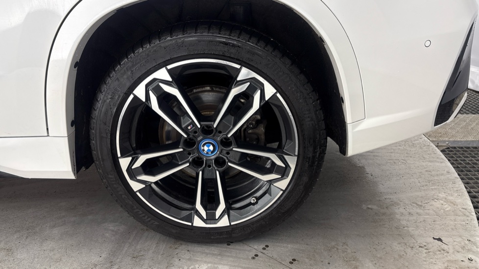 BMW iX1 ELECTRIC ESTATE 230kW xDrive30 M Sport 65kWh 5dr Auto [22kWCh]