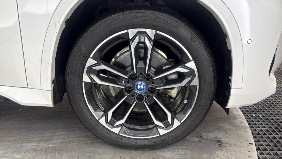 BMW iX1 ELECTRIC ESTATE 230kW xDrive30 M Sport 65kWh 5dr Auto [22kWCh]
