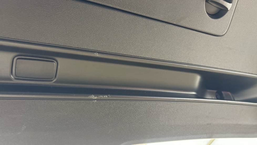 VOLVO XC40 ELECTRIC ESTATE 170kW Recharge Core 69kWh 5dr Auto