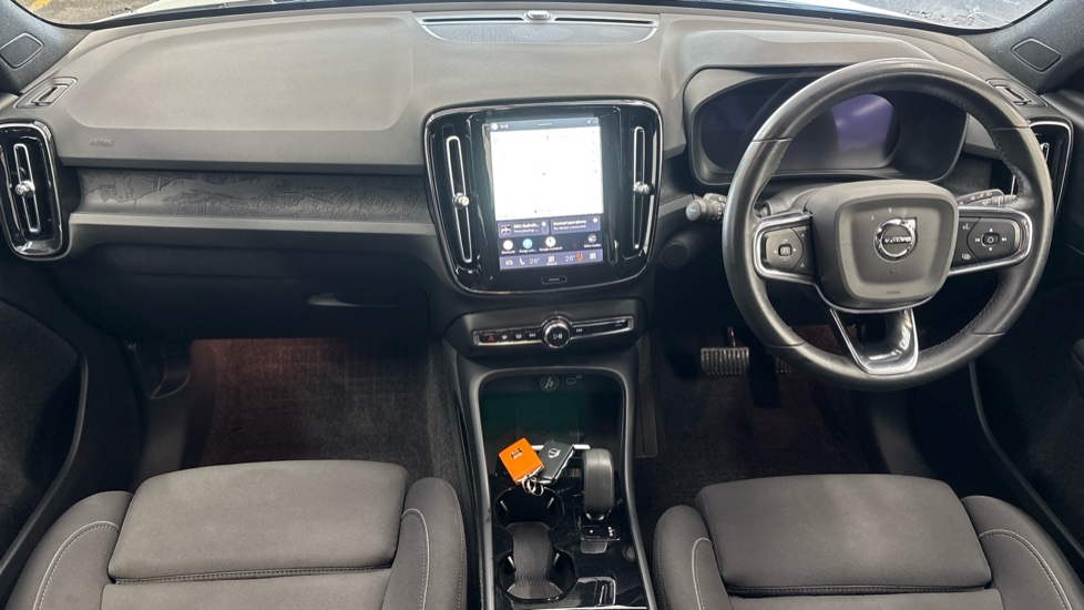 VOLVO XC40 Image 11
