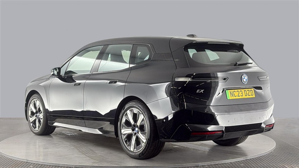 BMW iX Image 3
