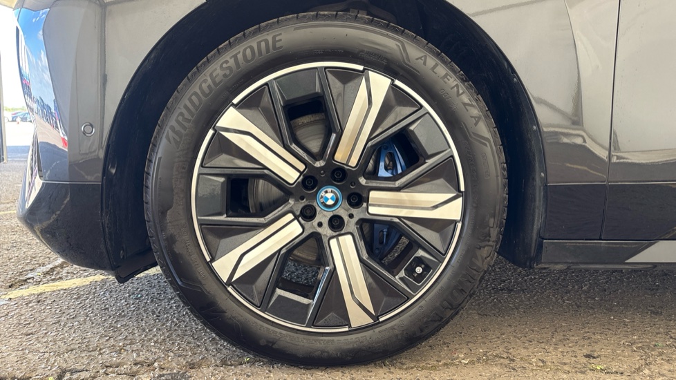 BMW iX ESTATE 240kW xDrive40 M Sport 76.6kWh 5dr Auto