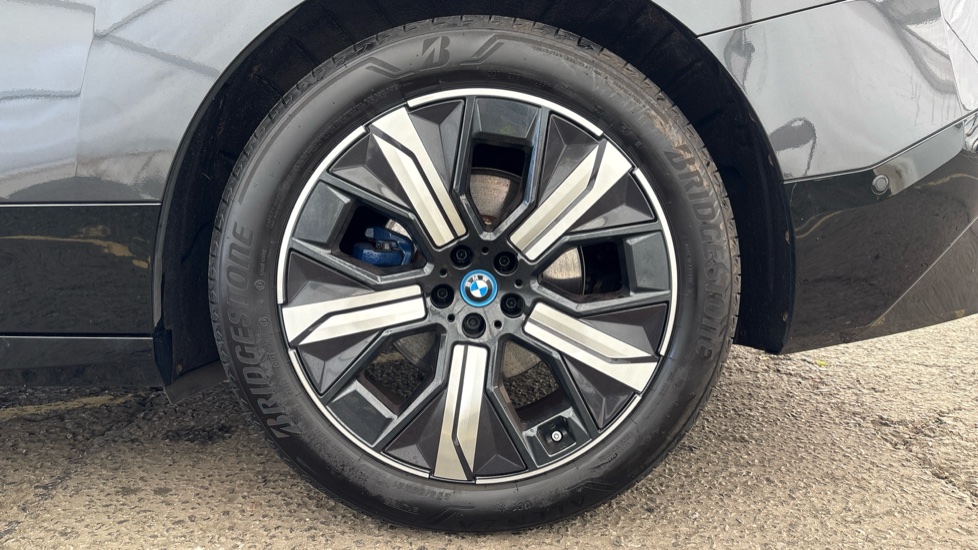 BMW iX ESTATE 240kW xDrive40 M Sport 76.6kWh 5dr Auto