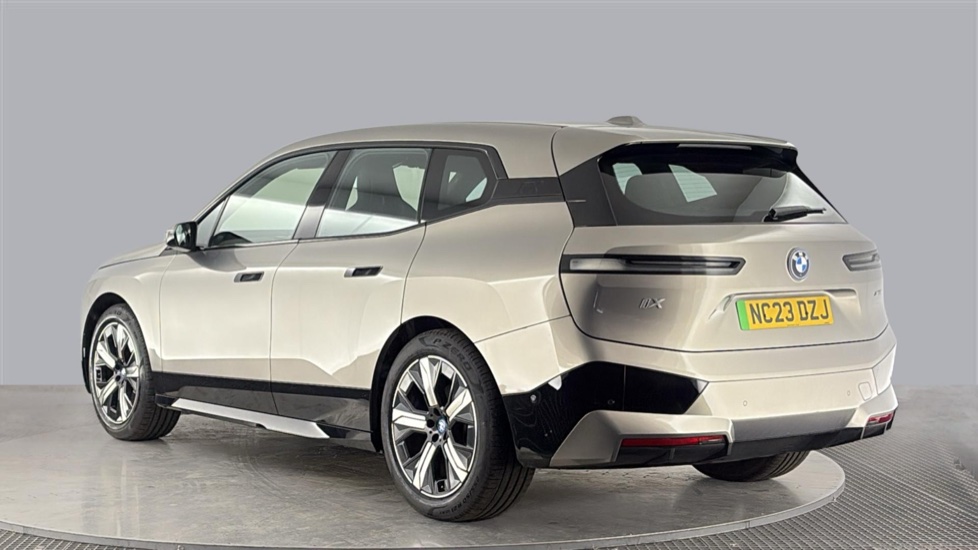 BMW iX ESTATE 240kW xDrive40 M Sport 76.6kWh 5dr Auto