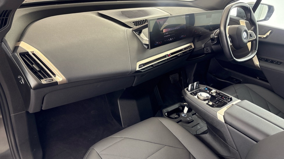 BMW iX ESTATE 240kW xDrive40 M Sport 76.6kWh 5dr Auto