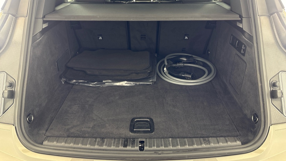 BMW iX ESTATE 240kW xDrive40 M Sport 76.6kWh 5dr Auto
