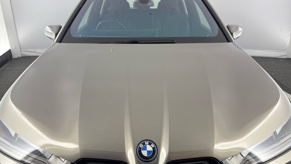 BMW iX ESTATE 240kW xDrive40 M Sport 76.6kWh 5dr Auto