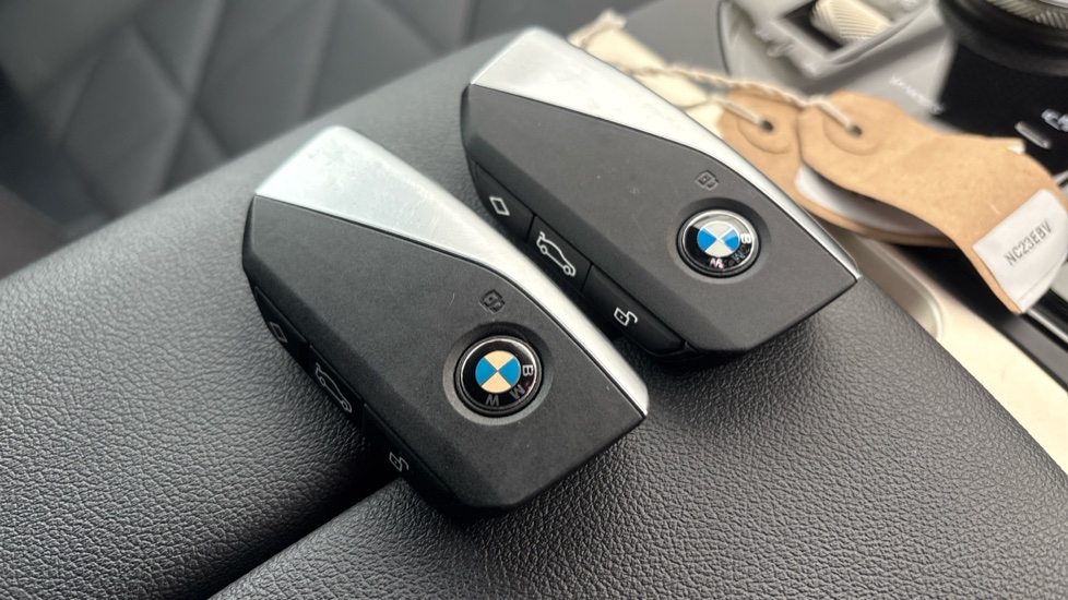BMW iX ESTATE 240kW xDrive40 M Sport 76.6kWh 5dr Auto